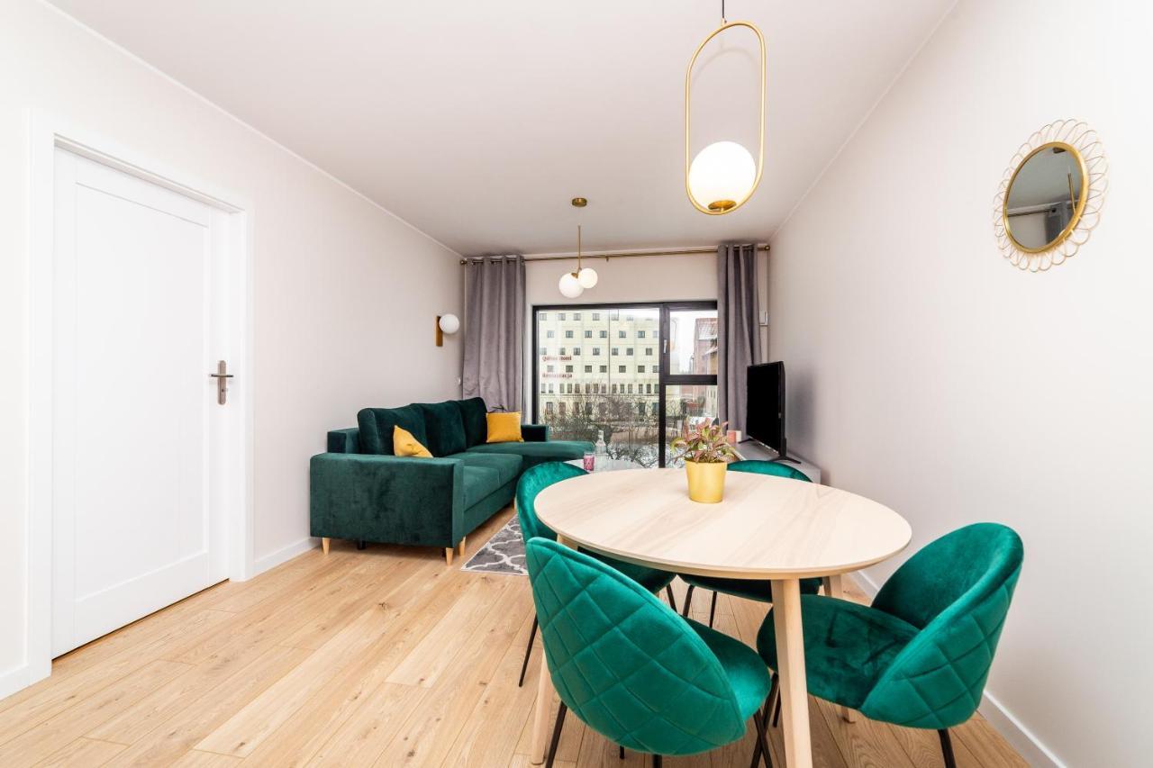 Pobookowane River View Apartments 그단스크 외부 사진