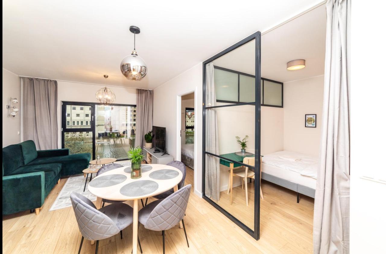 Pobookowane River View Apartments 그단스크 외부 사진