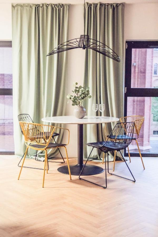 Pobookowane River View Apartments 그단스크 외부 사진